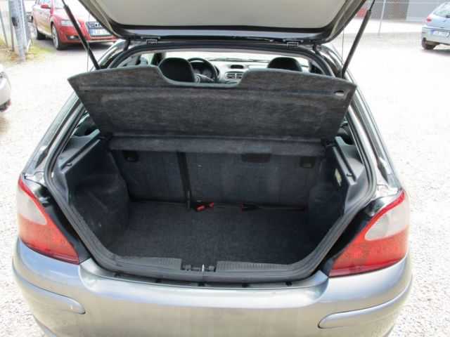 MG ZR hatchback 76kW benzin 200407