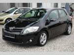 Toyota Auris hatchback 66kW nafta 201103