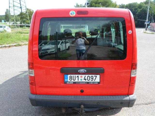 Ford Tourneo Connect kombi 66kW nafta 2004