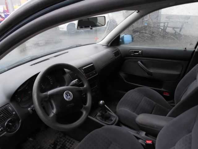 Volkswagen Golf hatchback 74kW nafta 200012