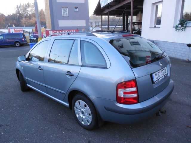 Škoda Fabia kombi 47kW benzin 200410