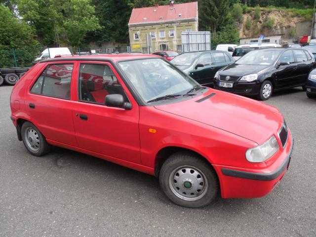 Škoda Felicia hatchback 50kW benzin 199807