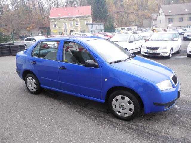 Škoda Fabia sedan 50kW benzin 200402