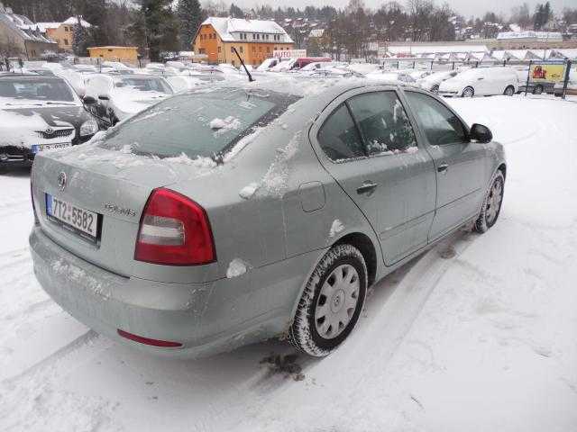 Škoda Octavia hatchback 77kW benzin 201212