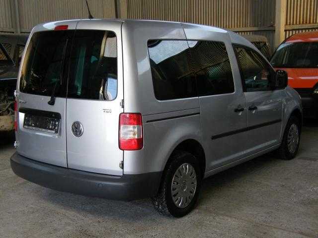 Volkswagen Caddy MPV 77kW nafta 2005