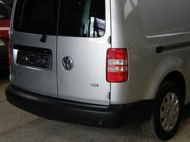 Volkswagen Caddy VAN 75kW nafta 2011