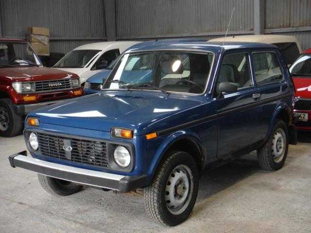 Lada Niva terénní 60kW benzin 2009