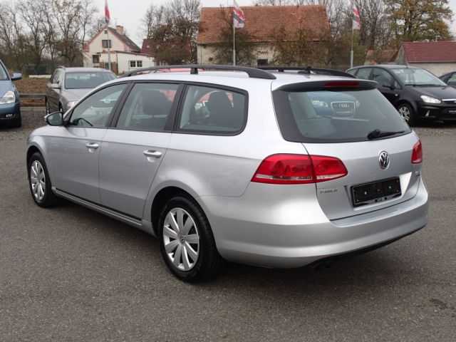 Volkswagen Passat kombi 103kW nafta 201308