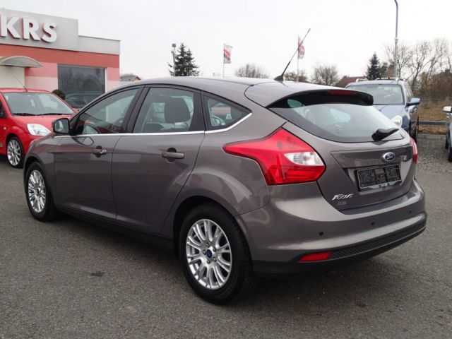 Ford Focus hatchback 85kW nafta 201102