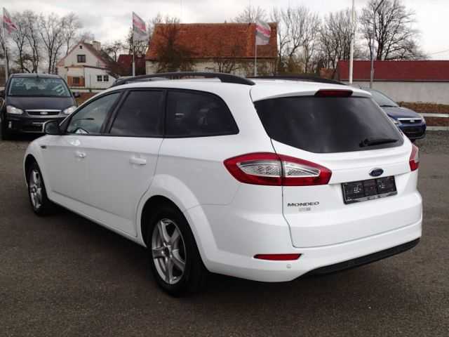 Ford Mondeo kombi 103kW nafta 201201