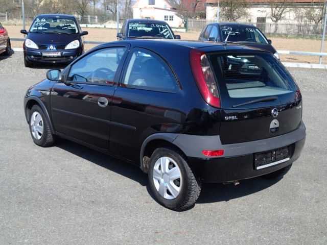 Opel Corsa hatchback 43kW benzin 200202