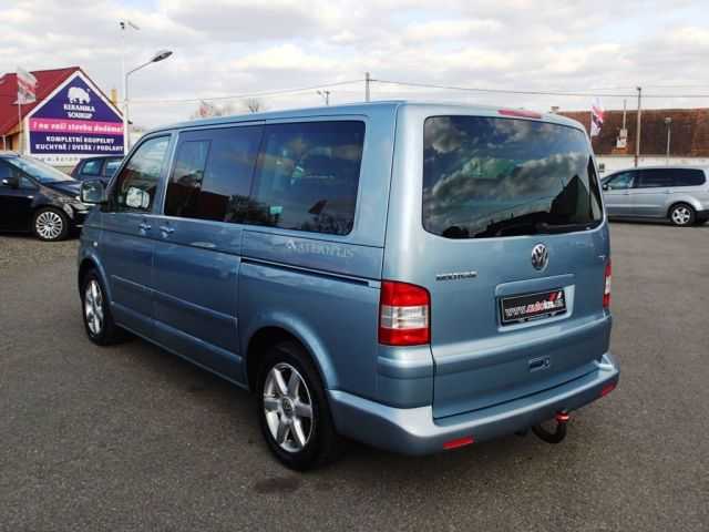 Volkswagen Multivan VAN 96kW nafta 200705