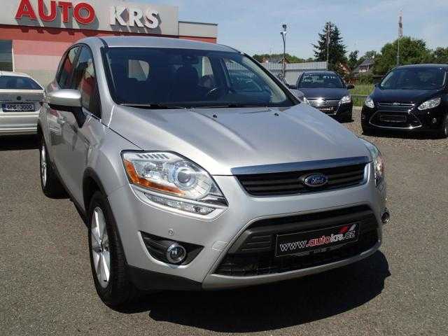 Ford Kuga kombi 103kW nafta 201203