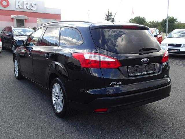 Ford Focus kombi 85kW nafta 201203