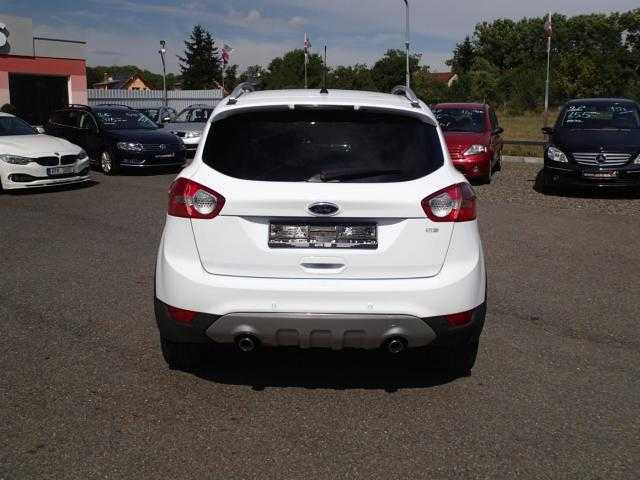 Ford Kuga kombi 120kW nafta 201201