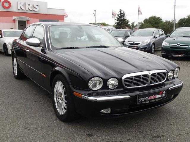 Jaguar XJ6 limuzína 175kW benzin 200305