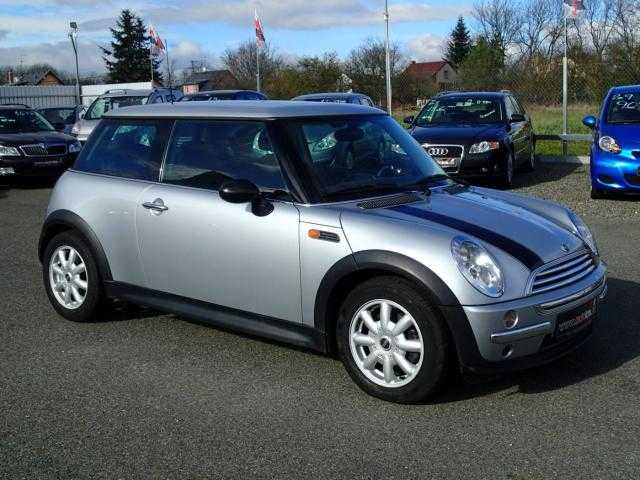 Mini One hatchback 55kW nafta 200311