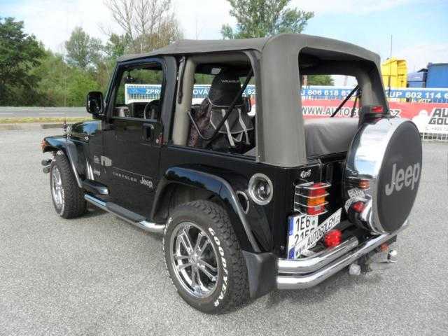 Jeep Wrangler kombi 130kW benzin 200307