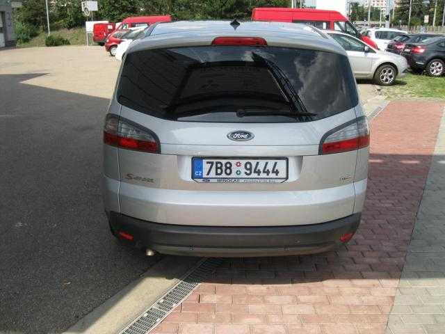 Ford S-MAX MPV 104kW nafta 200902