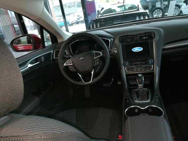 Ford Mondeo hatchback 132kW nafta 2017