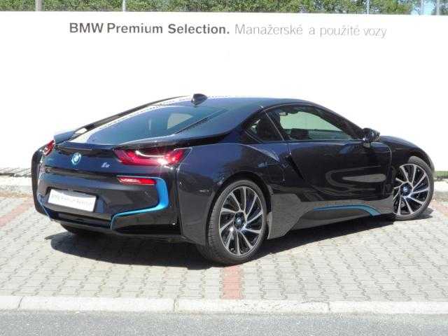 BMW i8 kupé 266kW benzin 201704
