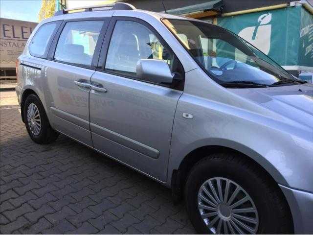 Kia Carnival MPV 136kW nafta 200703