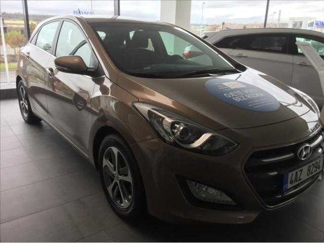 Hyundai i30 hatchback 88kW benzin 201509