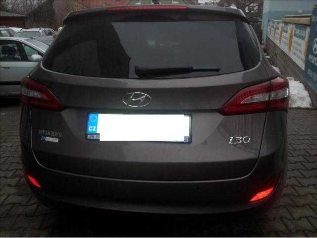 Hyundai i30 kombi 99kW benzin 201507