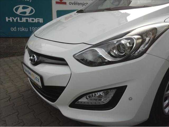 Hyundai i30 hatchback 73kW benzin 201402