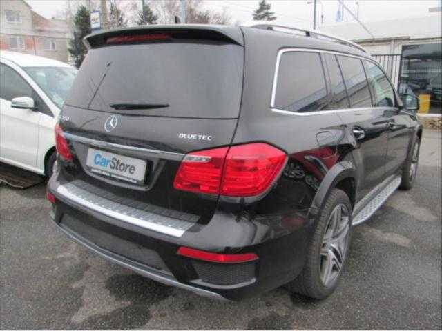 Mercedes-Benz GL SUV 190kW nafta 201512