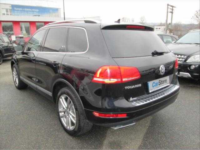 Volkswagen Touareg SUV 176kW nafta 201004