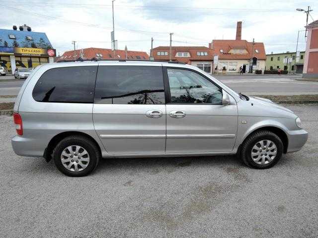 Kia Carnival MPV 106kW nafta 200407