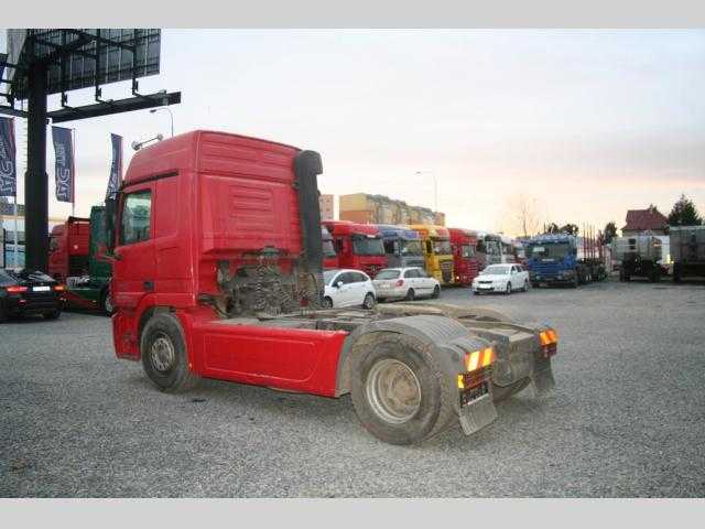 Mercedes-Benz ACTROS 1844 HYDRAULIKA tahač 320kW nafta 2003