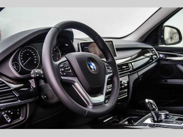 BMW X5 SUV 230kW nafta 2016