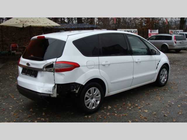 Ford S-MAX MPV 103kW nafta 201207