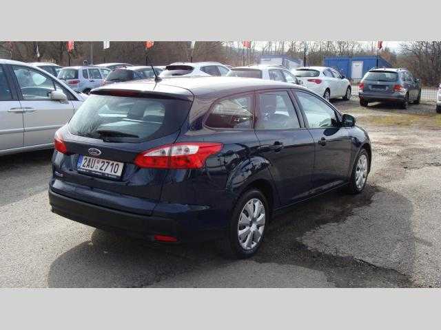 Ford Focus kombi 70kW nafta 201203