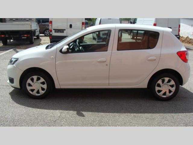 Dacia Sandero hatchback 55kW nafta 201605