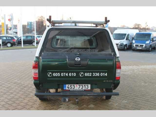 Nissan Double Cab pick up 98kW nafta 2005