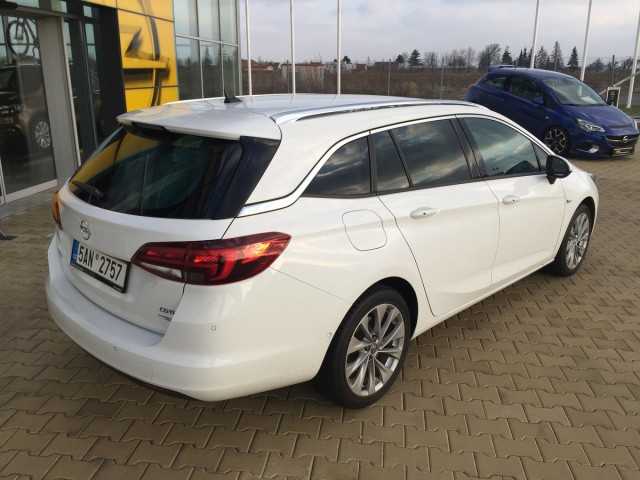 Opel Astra kombi 100kW nafta 201606