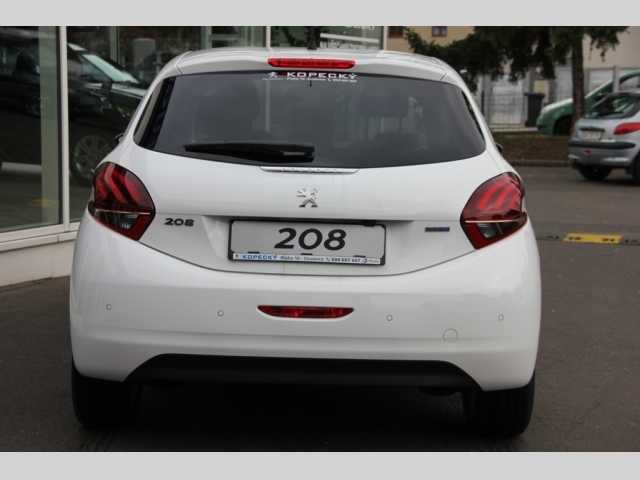 Peugeot 208 hatchback 73kW nafta 201510