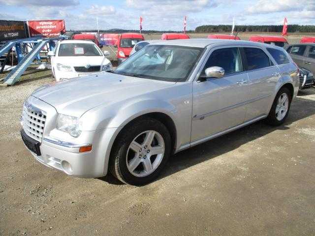 Chrysler 300C kombi 160kW nafta 200802