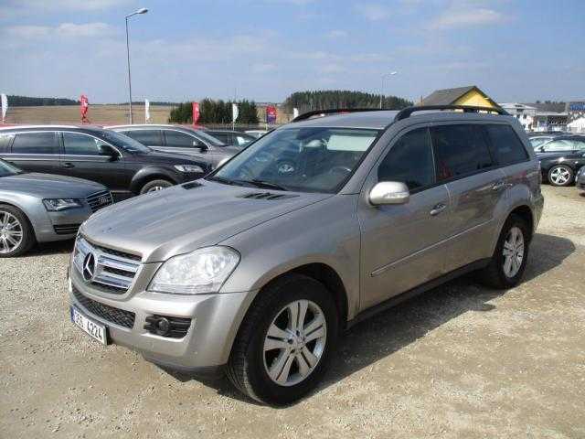 Mercedes-Benz GL SUV 165kW nafta 200612