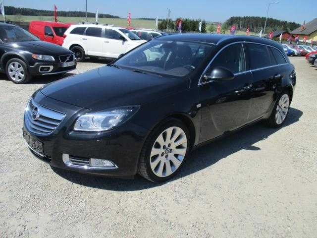 Opel Insignia kombi 143kW nafta 201204