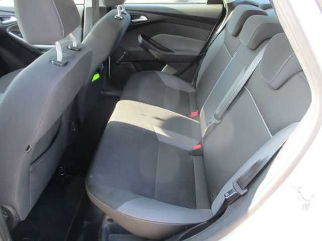 Ford Focus kombi 85kW nafta 201212