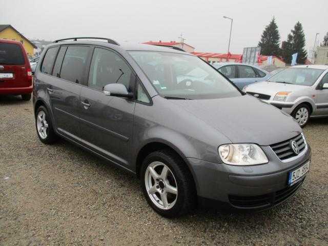 Volkswagen Touran MPV 77kW nafta 200612