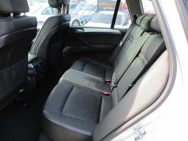 BMW X5 SUV 210kW nafta 201003