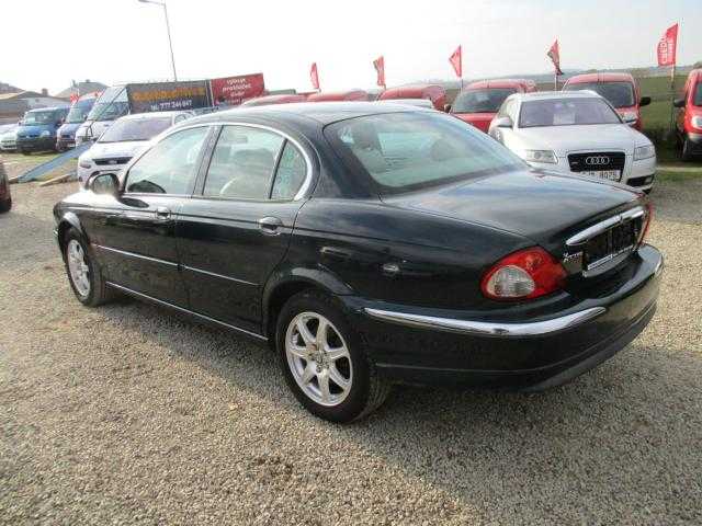 Jaguar X-Type limuzína 114kW benzin  200206