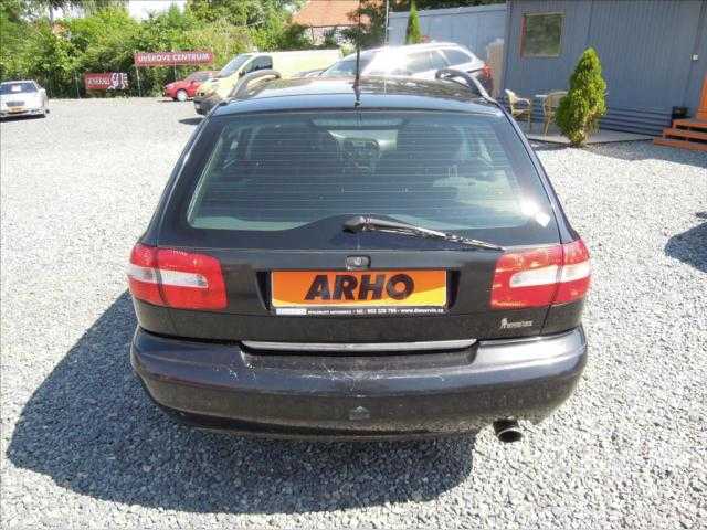 Volvo V40 kombi 90kW benzin 200304