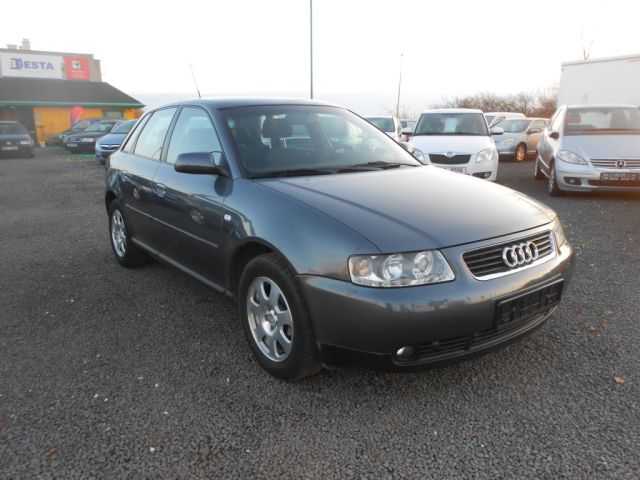 Audi A3 hatchback 75kW benzin 200302