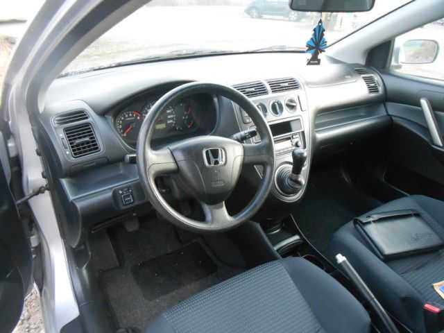 Honda Civic hatchback 66kW benzin 200201